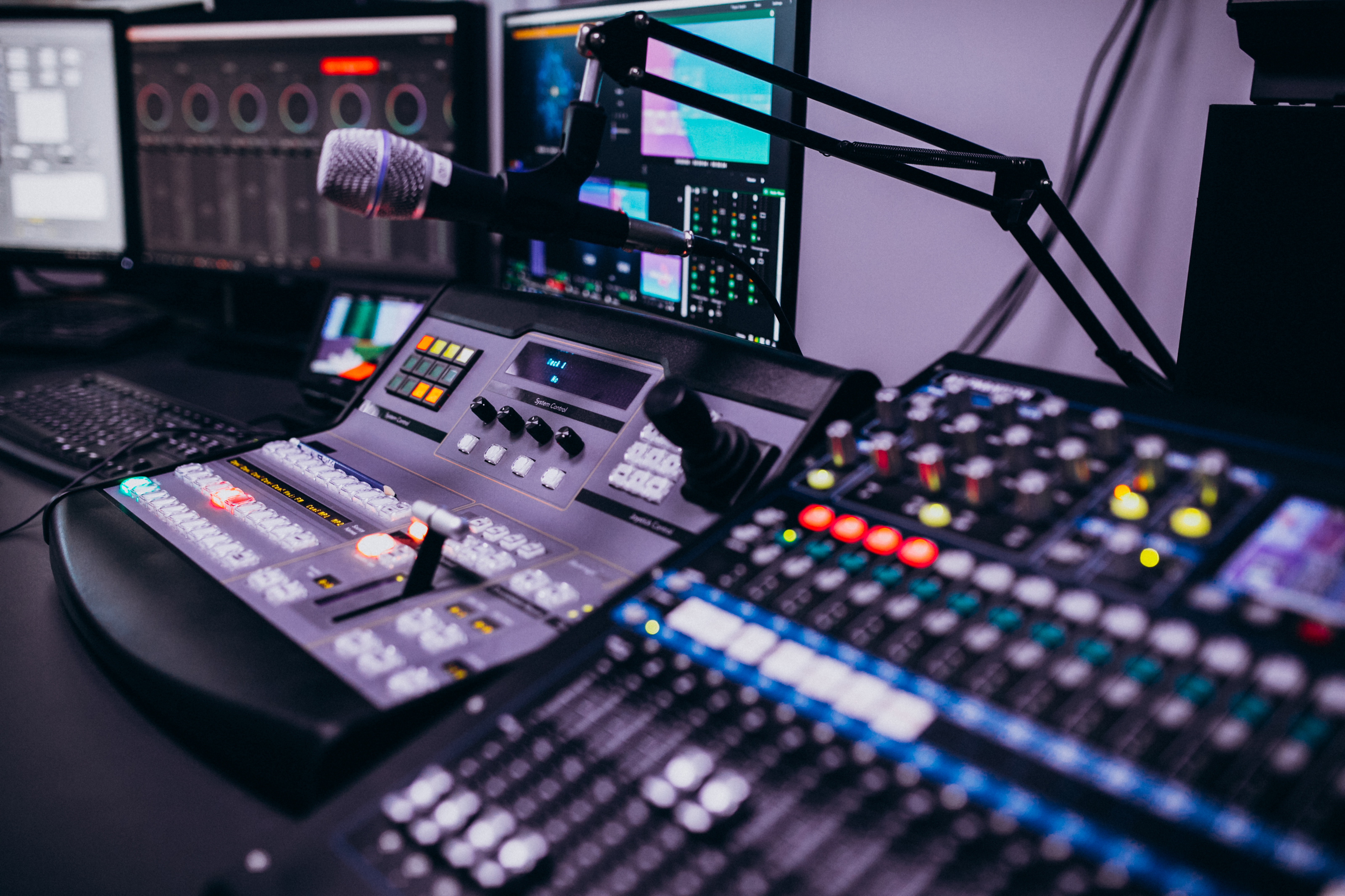 El Olama FM Radio Station